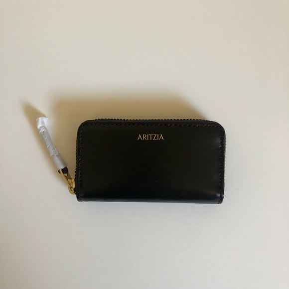 Aritzia Handbags - Aritzia Black Card Holder